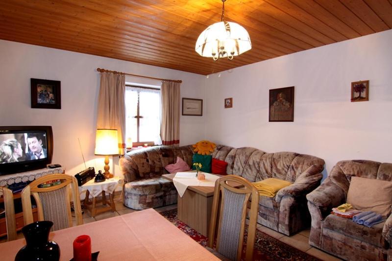 Ferienwohnung Flora Шенау-ам-Кенігсзе Екстер'єр фото